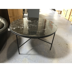 Table basse Fritz hansen Table Basse Planner Coffee Table marbre noir diamètre 80 cm