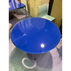 Table Usm Table ronde KITOS verre bleu gentiane 110 x h 74 cm